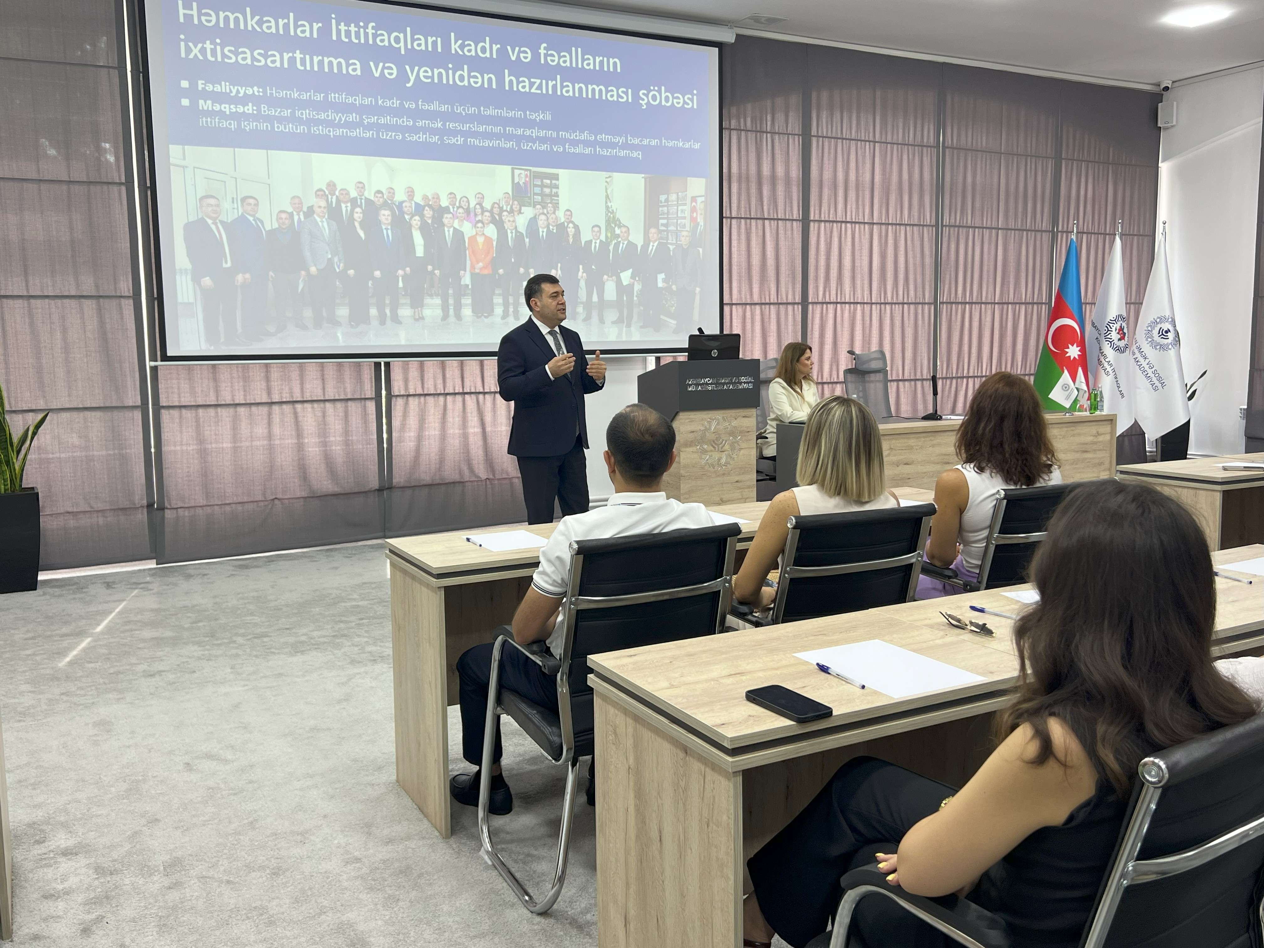 Həmkarlar ittifaqı üzvlərinin bilik və bacarıqlarının artırılması məqsədilə təlimlər davam etdirilir