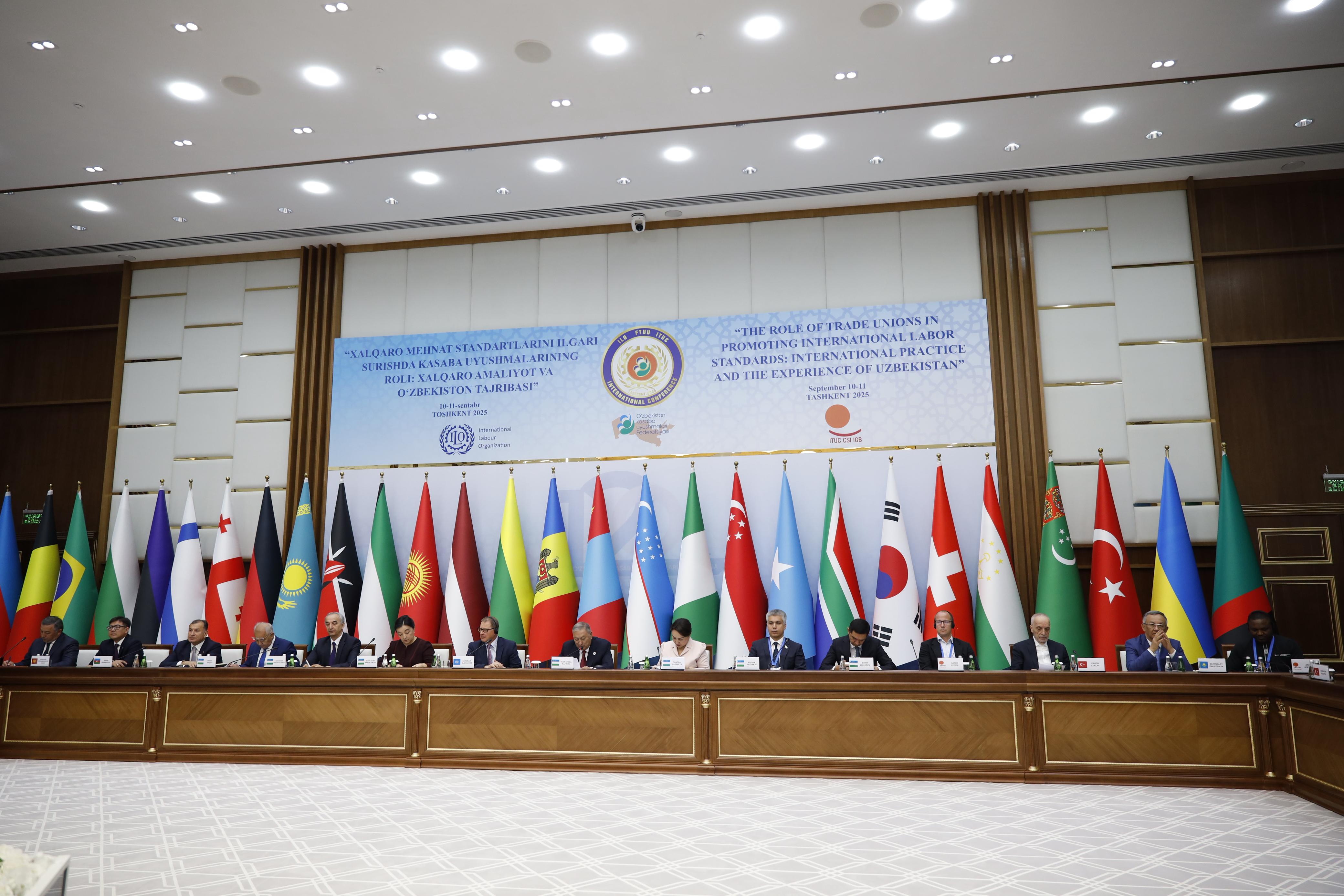 Azərbaycan həmkarlar ittifaqlarının nümayəndələri beynəlxalq konfransda iştirak edib