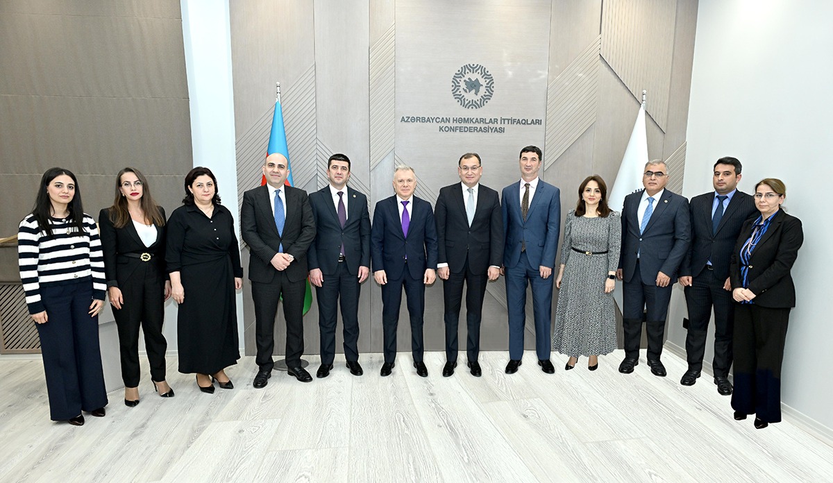 Azərbaycan Həmkarlar İttifaqları Konfederasiyasında BƏT nümayəndəsi ilə görüş keçirilib