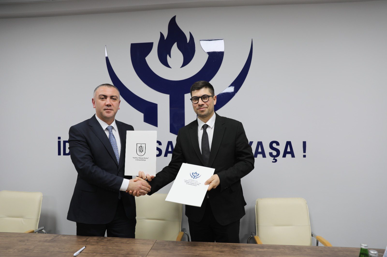 AHİİTA və “Neftçi İdman Klubu” arasında Memorandum imzalanıb