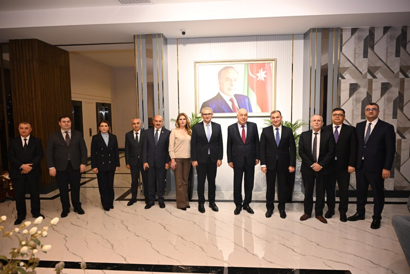 Səməd Vurğun adına Yaradıcılıq Evində yazıçılarla görüş keçirilib