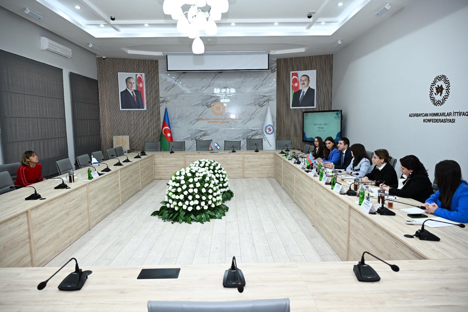AHİK-lə İsrail Ümumi Əmək Federasiyası arasında əlaqələrin genişləndirilməsi müzakirə edilib