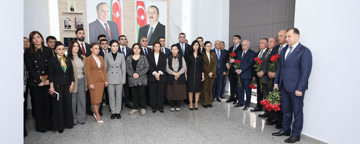 Ulu Öndər Heydər Əliyevin əziz xatirəsi ehtiramla anılıb