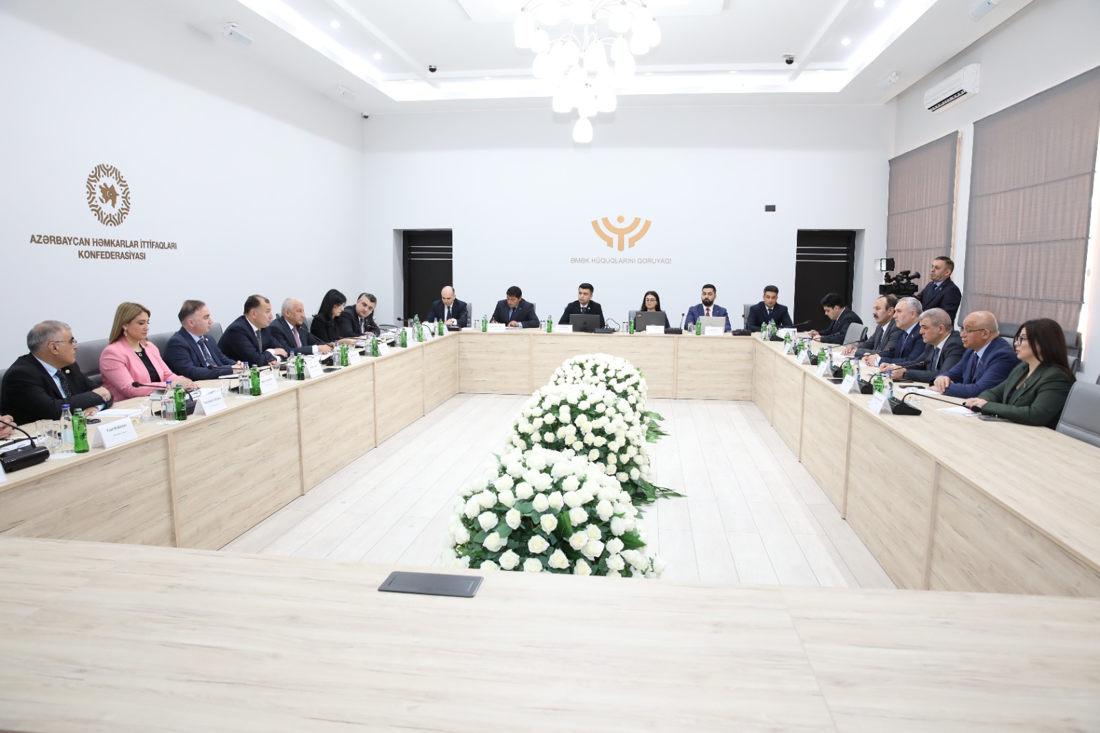 Milli Məclisin deputatları ilə Azərbaycan Həmkarlar İttifaqları Konfederasiyasında görüş olub