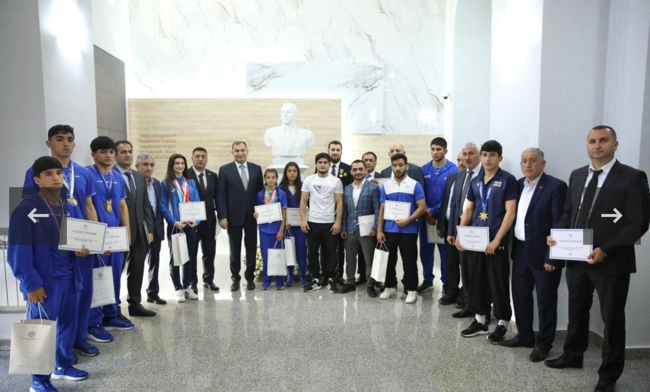 Azərbaycan Həmkarlar İttifaqları Konfederasiyasında AHİİTA-nın idmançıları və məşqçi-müəllimləri ilə görüş keçirilib