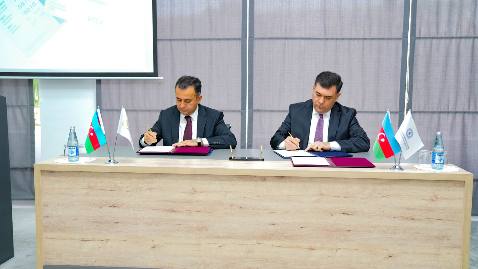 Əmək və Sosial Münasibətlər Akademiyası ilə Təhsilin İnkişafı Fondu arasında əməkdaşlıq müqaviləsi imzalanıb